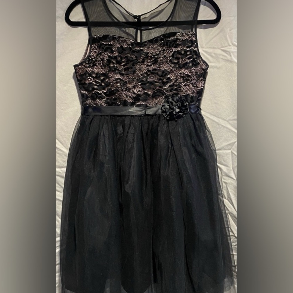 Formal Black Dresd